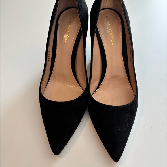 Gianvito Rossi Black Suede Heels size 39